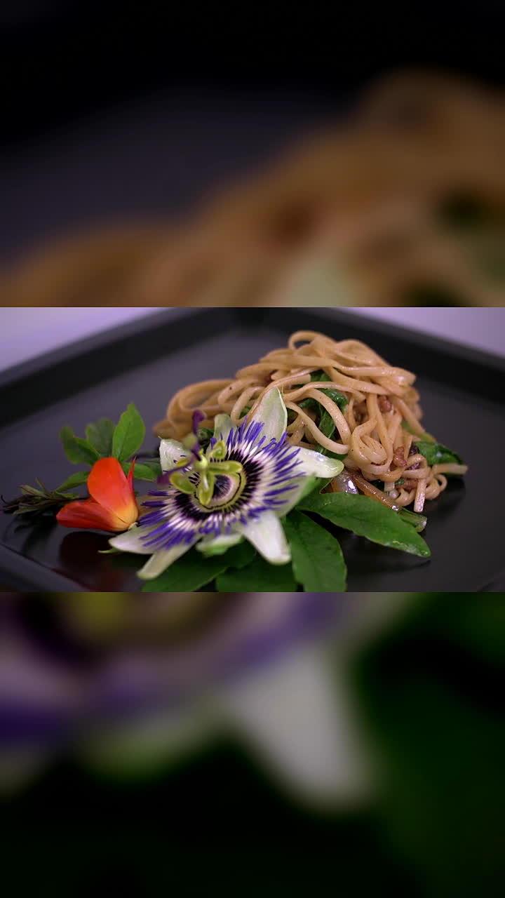 Tokyo's Most Elegant Bowl of Noodles